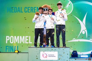 podium p horse sfe06940 copia simone ferraro ph